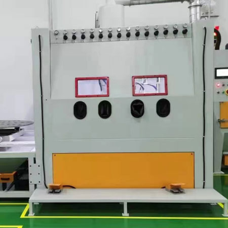 天门高效生产，从箱体手动喷砂机开始，提升零部件质量